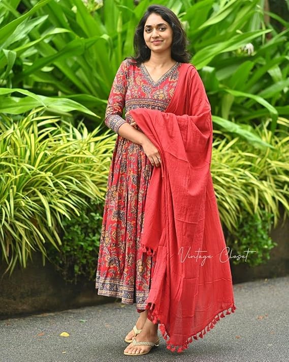 Traditional Anarkali Kurta Set with Pants and Dupatta - Image 2